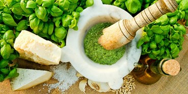 GENOESE PESTO MORTAR COMPETITIONS IN GENOA AND ALICANTE (SPAIN)