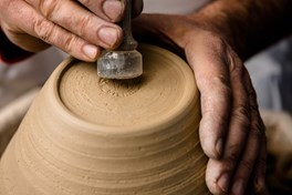 In viaggio tra le ceramiche di Fabbrica d'arte di Monterosso